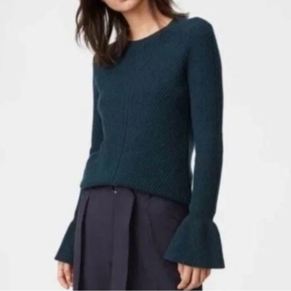 NWT Club Monaco ANDREAH SWEATER
CHANDAILS in DARK ROSEMARY, Size XS